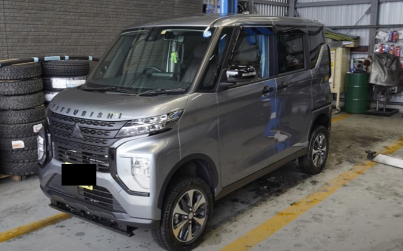 eKクロススペース・4インチアップ～デリカミニもこのようなスタイルに！～4WDサービスパドック