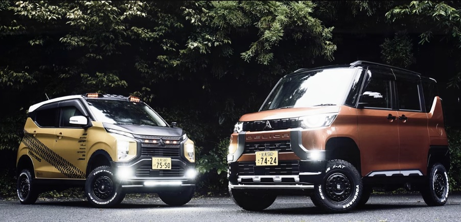 デリカミニ５インチアップインプレッション【4WDサービスパドック】